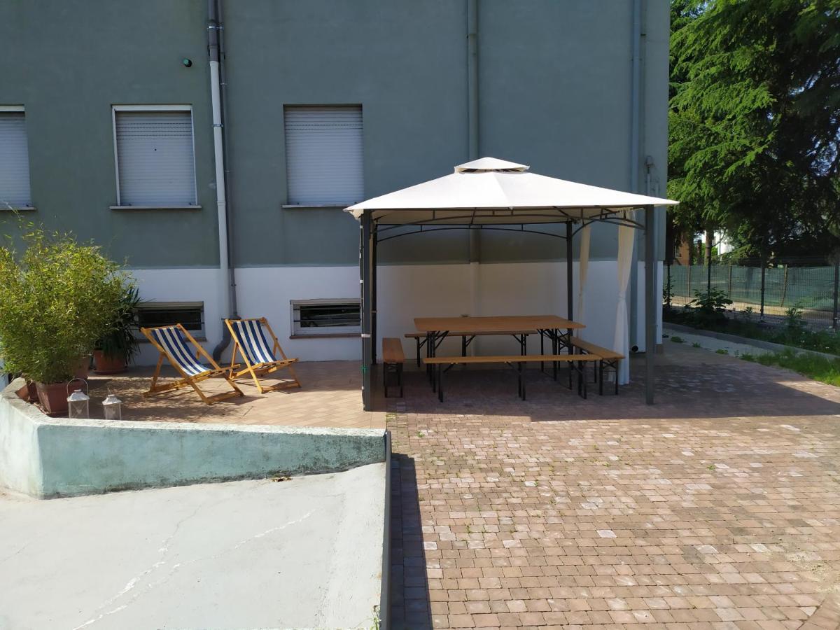 Casa Vacanze I Giardini Di Marzo Сан-Джорджо-ди-Мантова Экстерьер фото