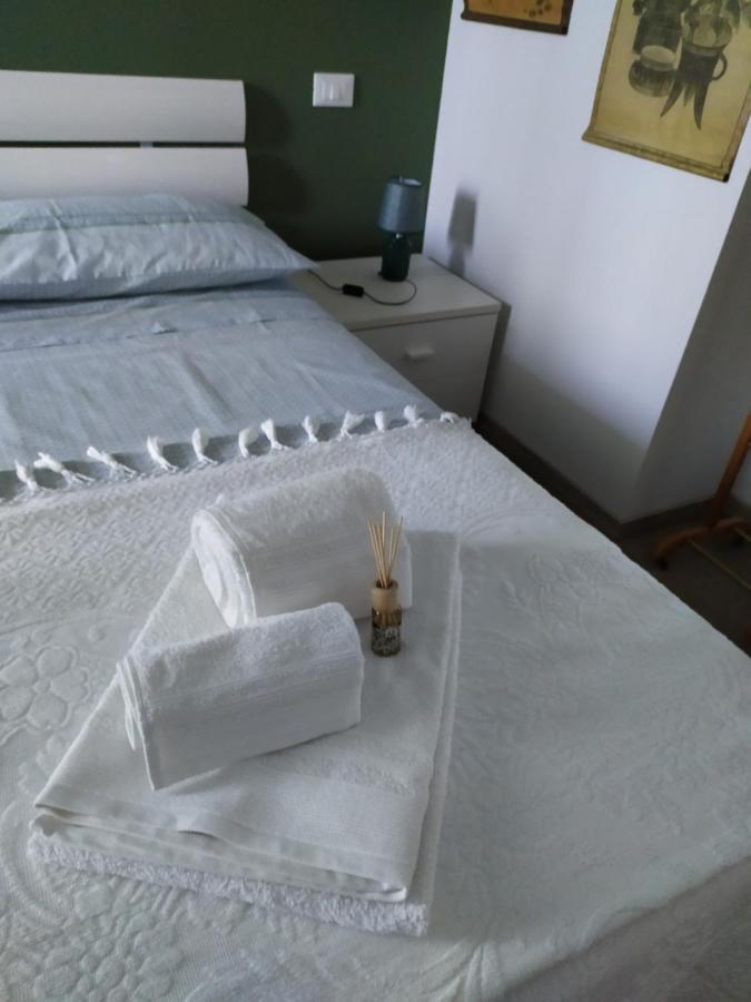 Casa Vacanze I Giardini Di Marzo Сан-Джорджо-ди-Мантова Экстерьер фото